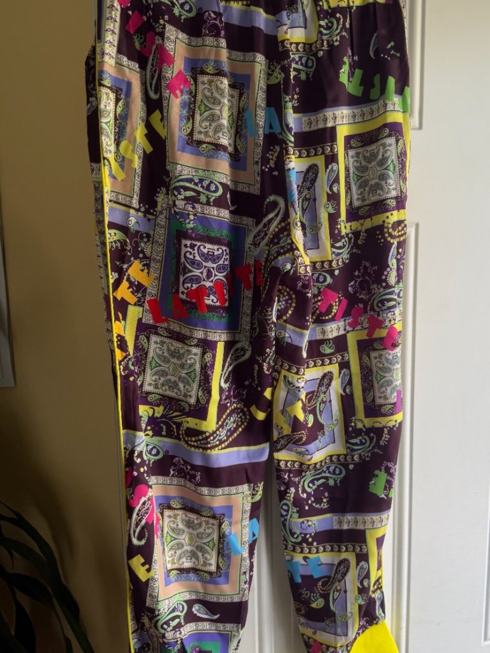 Scarf Print Off The Shoulder 2-Piece Bomber & Pants Set - Picture 2 of 4